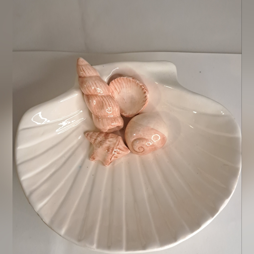 Vintage 1976 Fitz and Floyd Ocean Coquille Peach Seashells Clam Shell Dish.